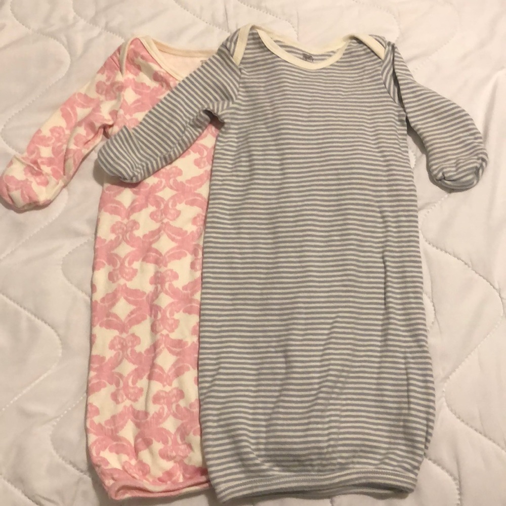 Set of two baby gowns